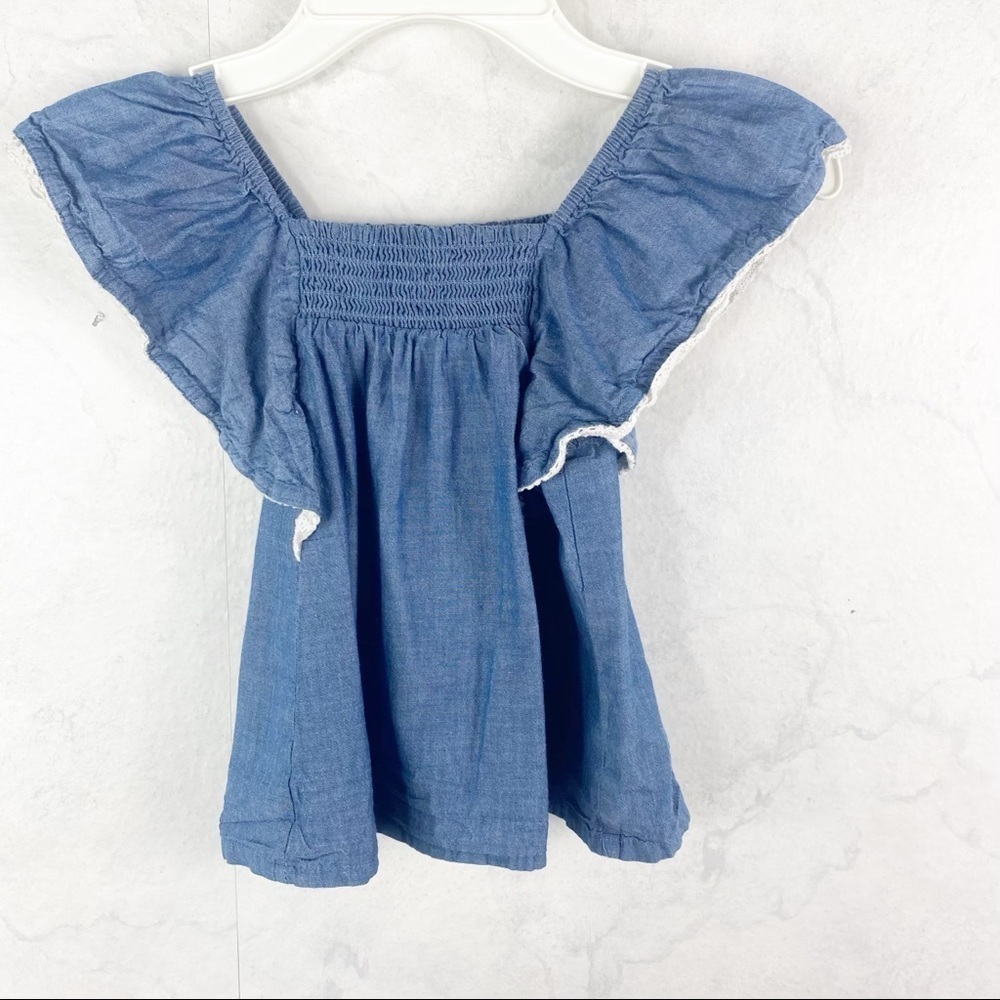 [BCBGirls] Sleeveless Chambray Ruffled Top